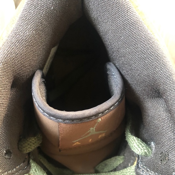 Air Jordan 1 Army Edition Shoes - Picture 8 of 10